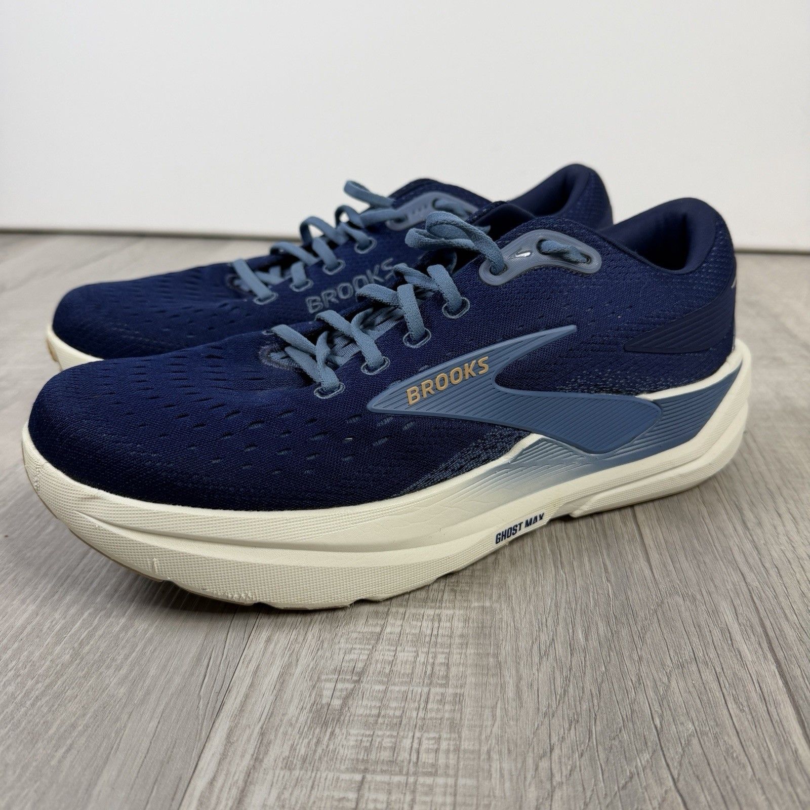 Brooks Ghost Max 3 Men’s 10.5 Blue White Running Shoes 1104641d488 Great! Run D